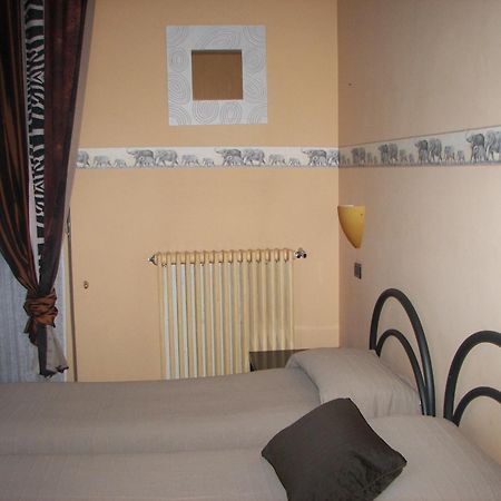 Albergo Sangrila Lanzo Torinese Exterior foto